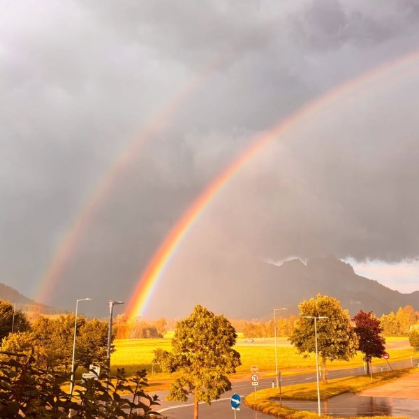 Der gestrige Sommertag ging mit einem fulminanten Regenbogen ? zu Ende! Wie heißt es so schön? Doppelt hält besser! ?...